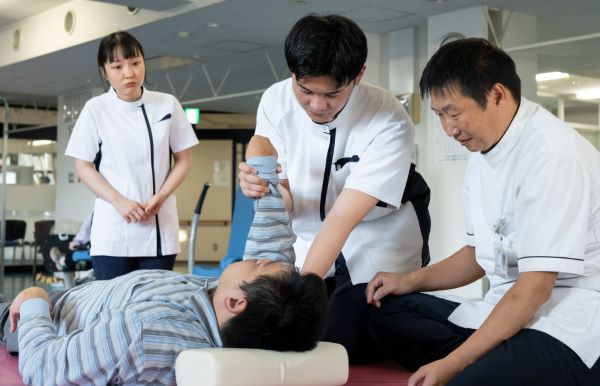 麻生リハビリテーション大学校_授業風景