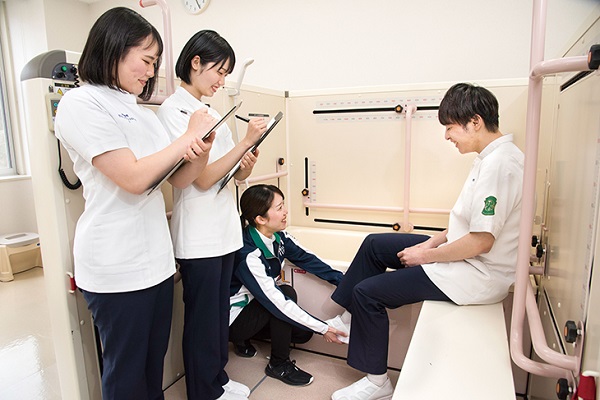 久留米リハビリテーション学院_授業風景2