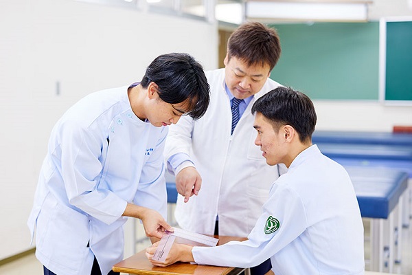 柳川リハビリテーション学院_授業風景2